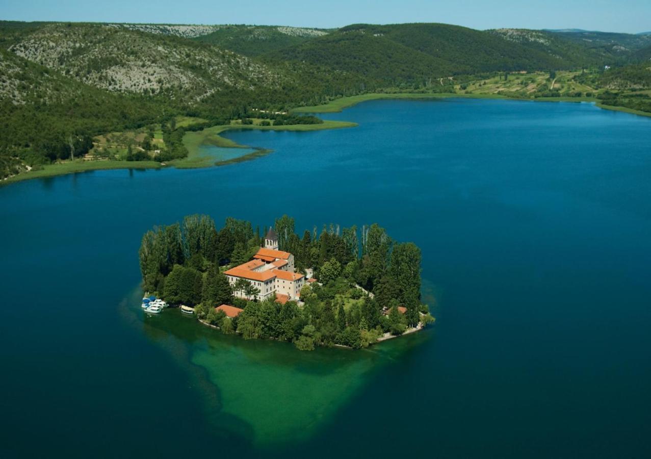 Holiday Home Lucia Lozovac Exterior photo